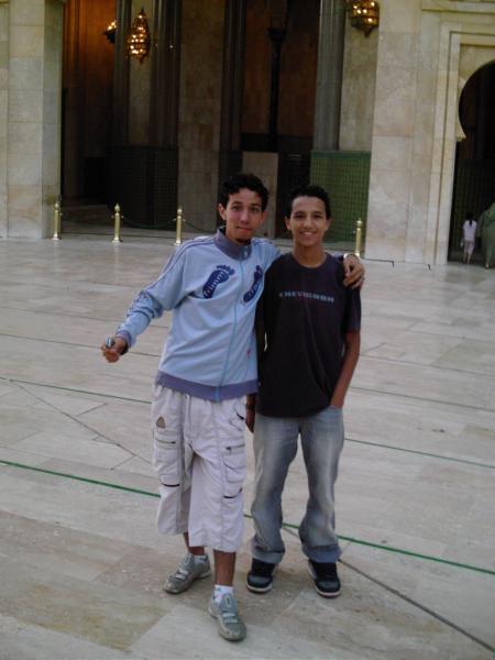 moi&younesse a cote de mosque hassan 2 a casa