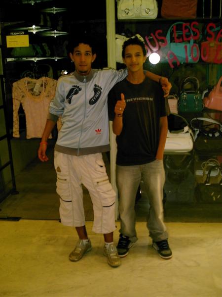 MOI&YOUNESSE A TWIN CENTER